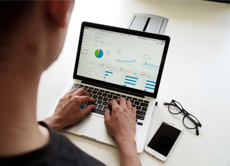 Why You Should Consider a Career in Data Analytics