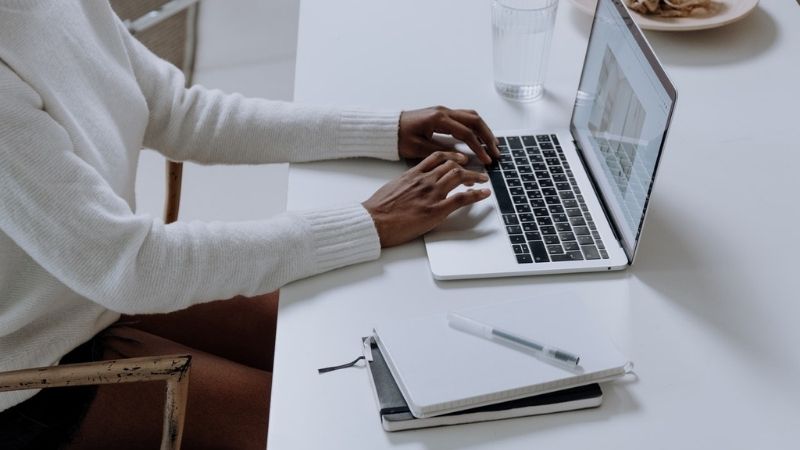 How to Start a Blog and Make a Living in 2021