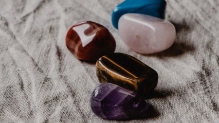 Crystal Healing Guide Types Meanings Of Healing Crystals Shaw Academy